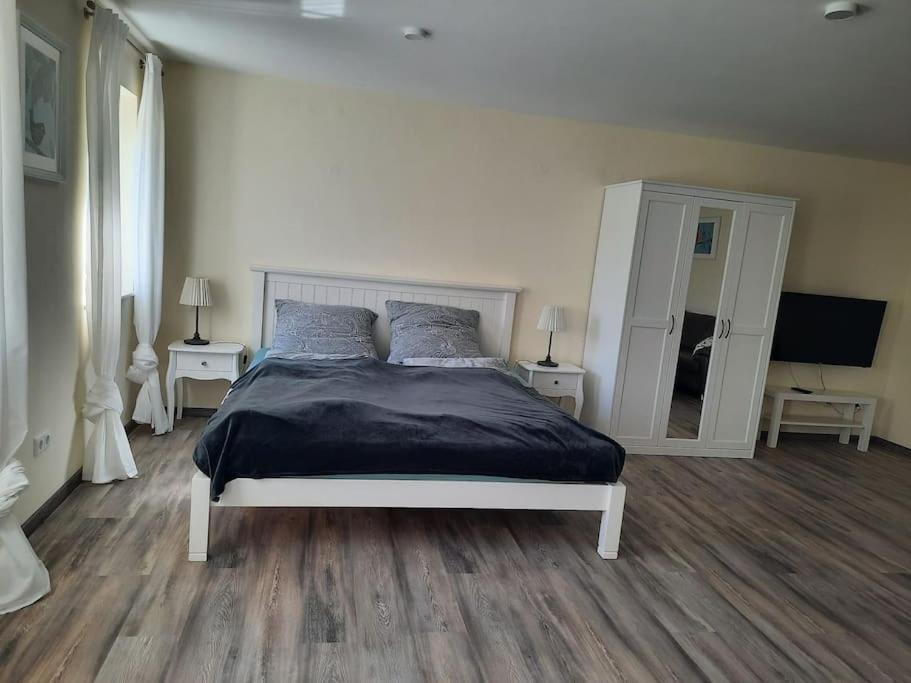 Stilvolle 2-Zimmer-Wohnung, 75Qm In Lohr Am Main Luaran gambar